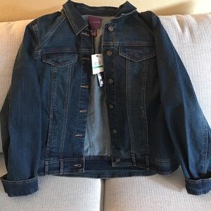 Gloria Vanderbilt Jean Jacket With Tags 💲⬇️